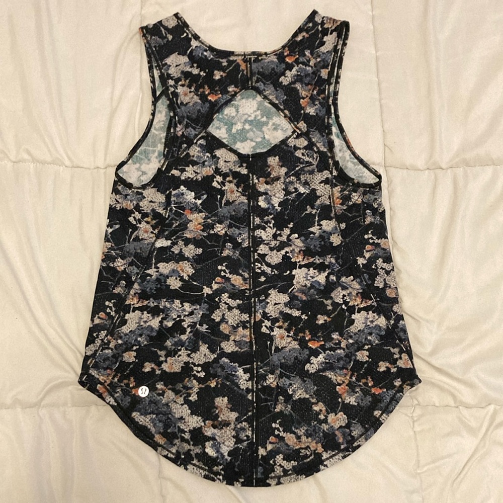Lululemon Sculpt Tank Spring Bloom Multi / Black Size 4